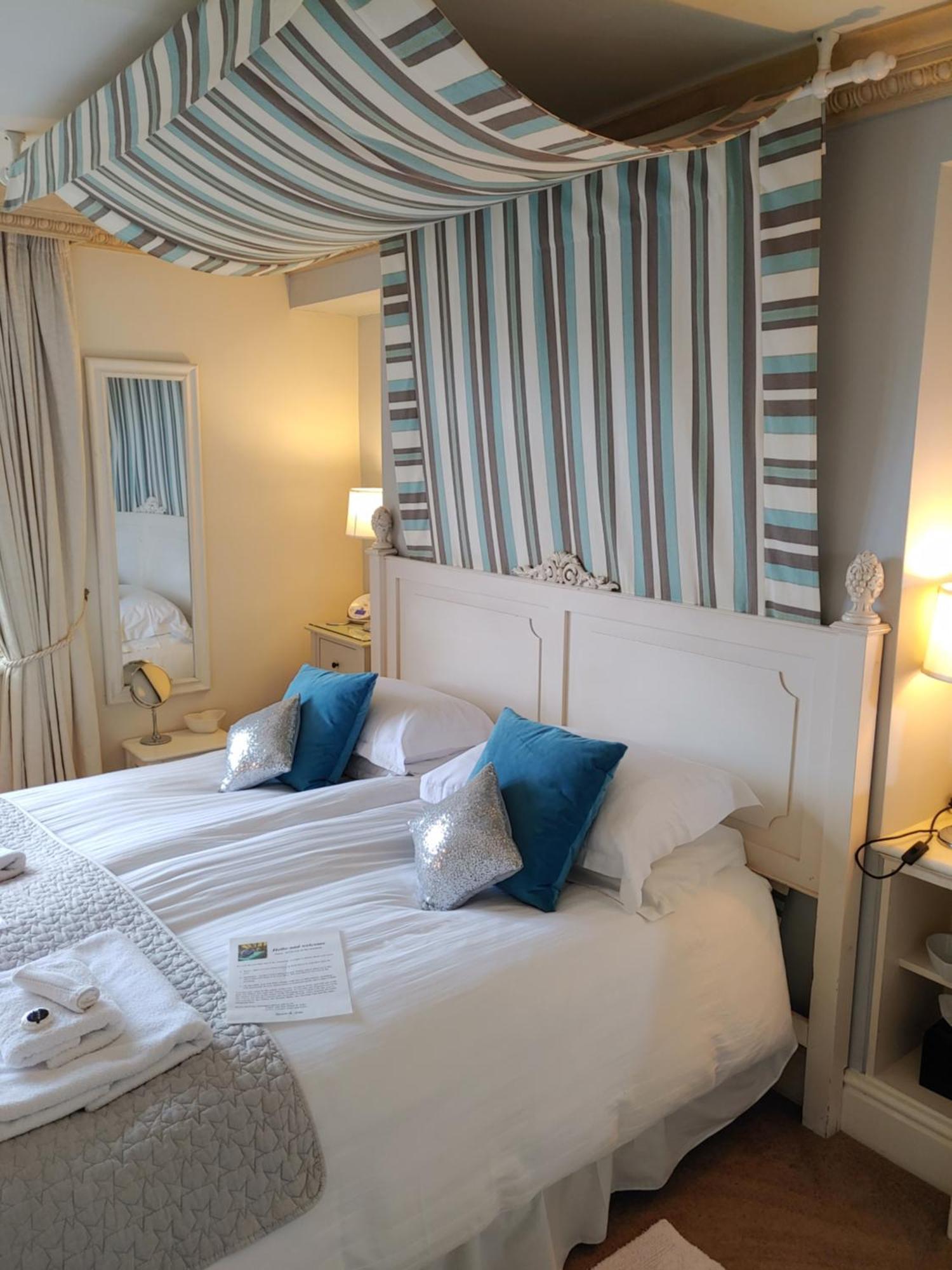 The Bath House Boutique B&B - In-Room Breakfast - Free Parking Ngoại thất bức ảnh